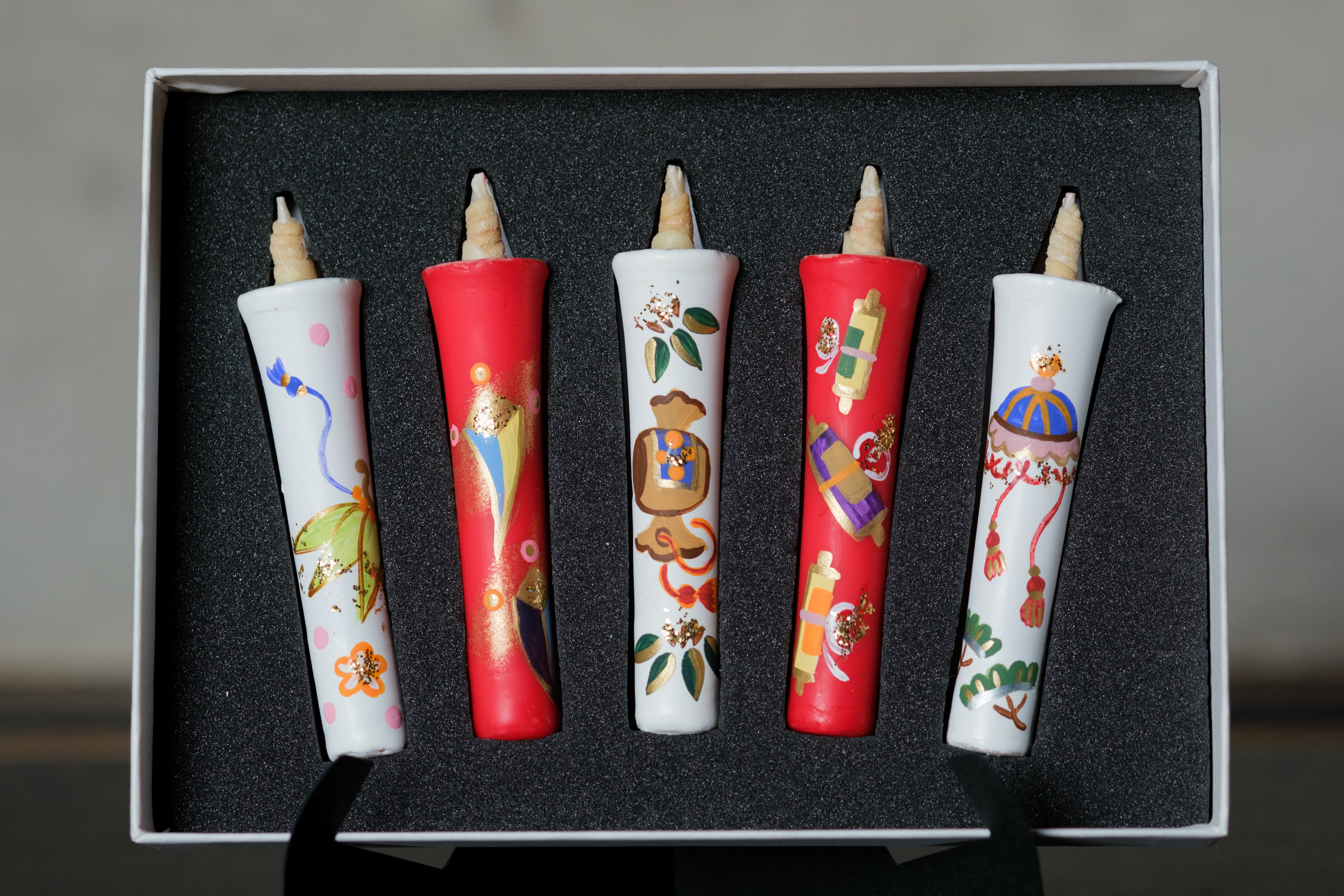Japanese candle Warosoku with Paintings