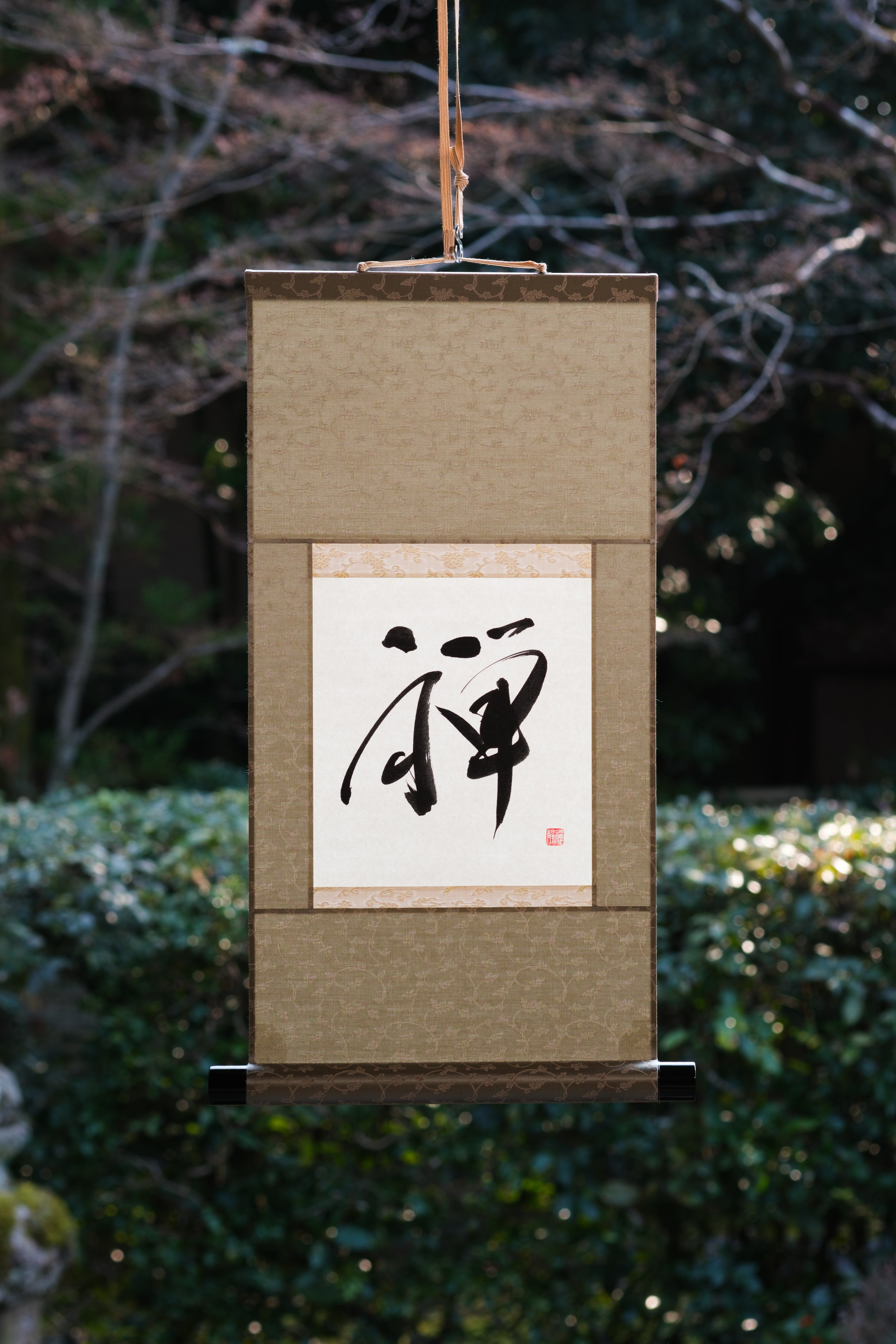 Japanese traditional hanging roll with Zen calligraphy